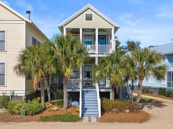 245 NE Winslow St, Steinhatchee, FL 32359