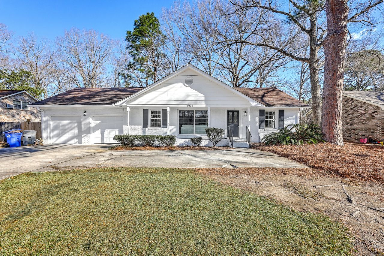 8004 Malden Avenue Photo 4