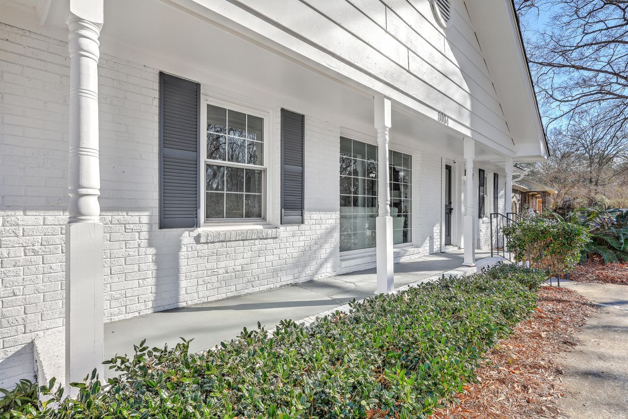 8004 Malden Avenue Photo 6