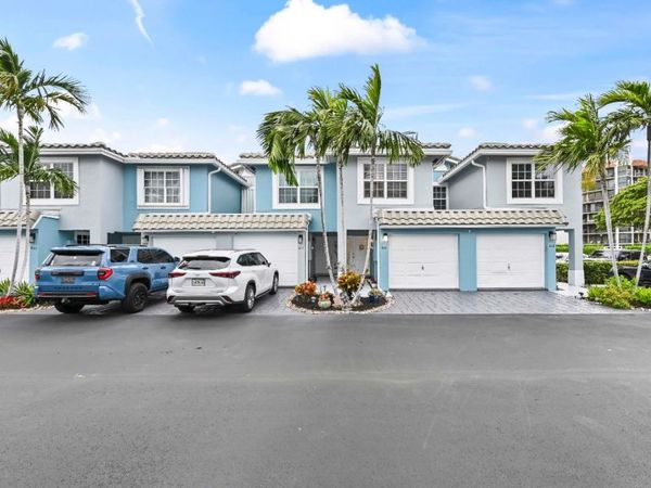 866 E Jeffery Street, Boca Raton, FL 33487