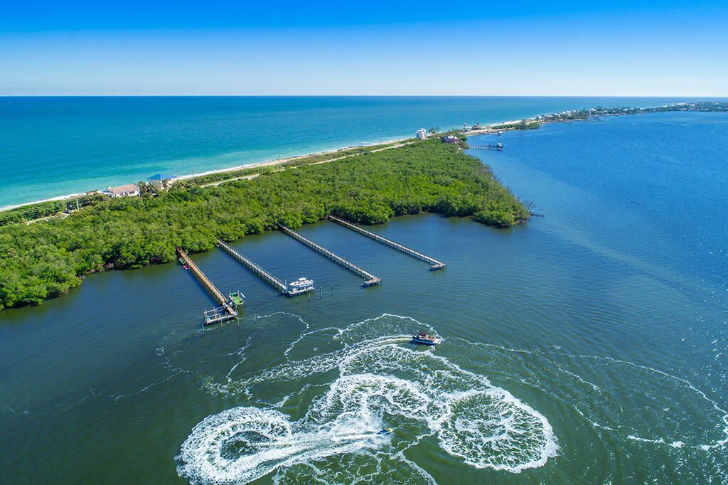 23 NE Macarthur Boulevard, Stuart, FL 34996 Photo