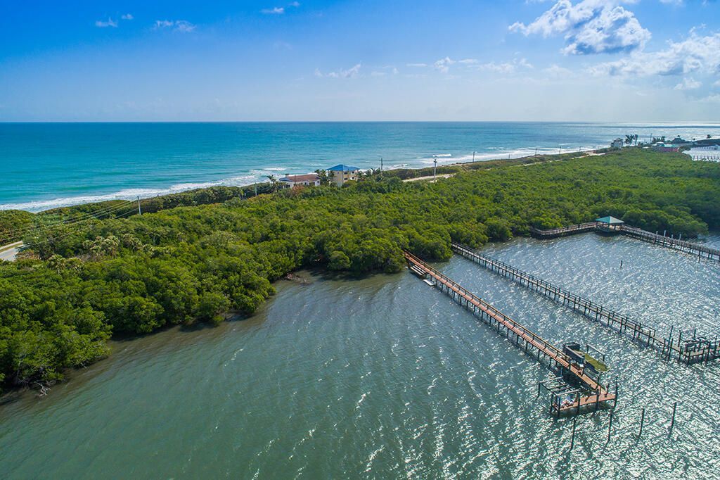 23 NE Macarthur Boulevard, Stuart, FL 34996 Photo