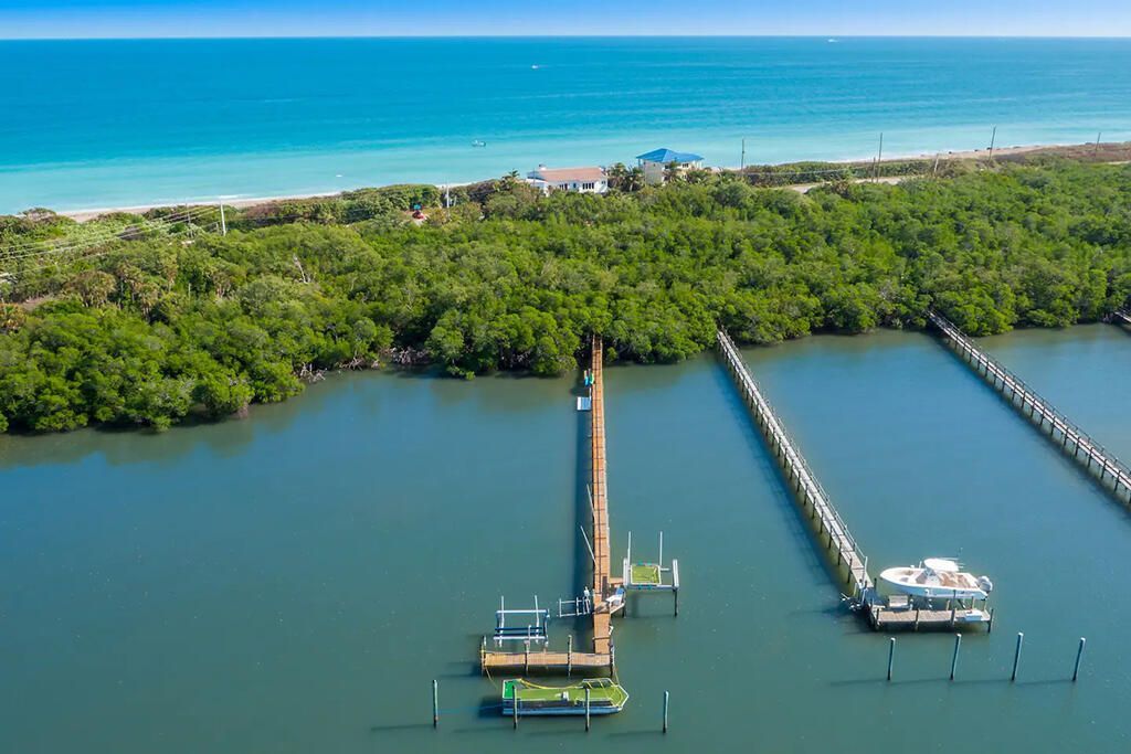 23 NE Macarthur Boulevard, Stuart, FL 34996 Photo
