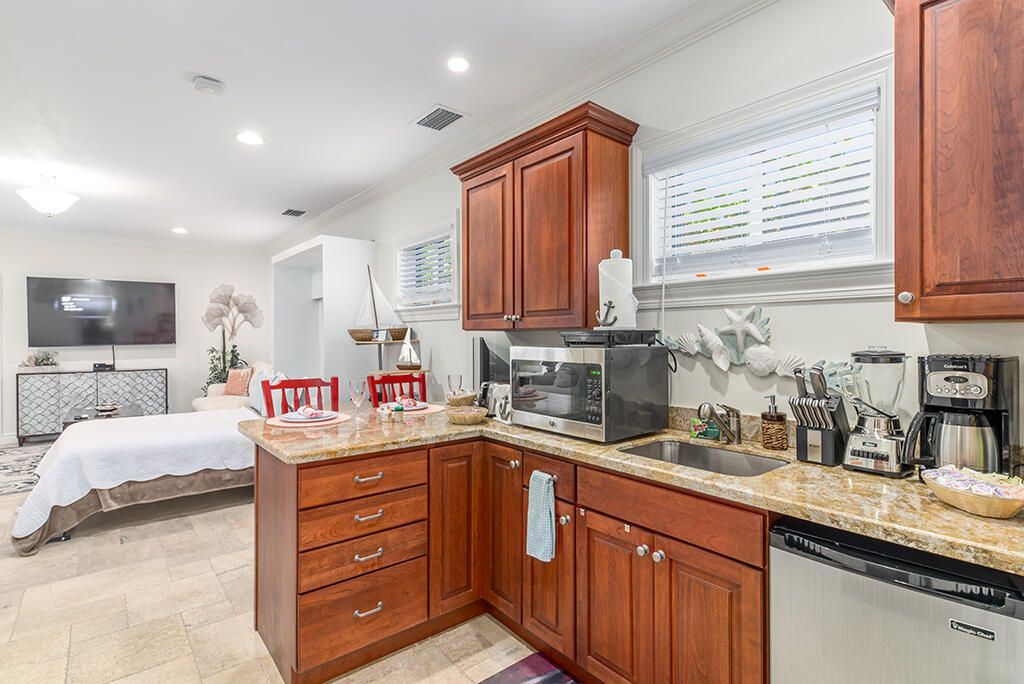 23 NE Macarthur Boulevard, Stuart, FL 34996 Photo