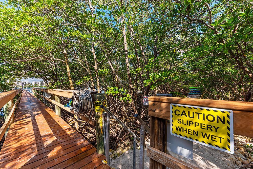 23 NE Macarthur Boulevard, Stuart, FL 34996 Photo