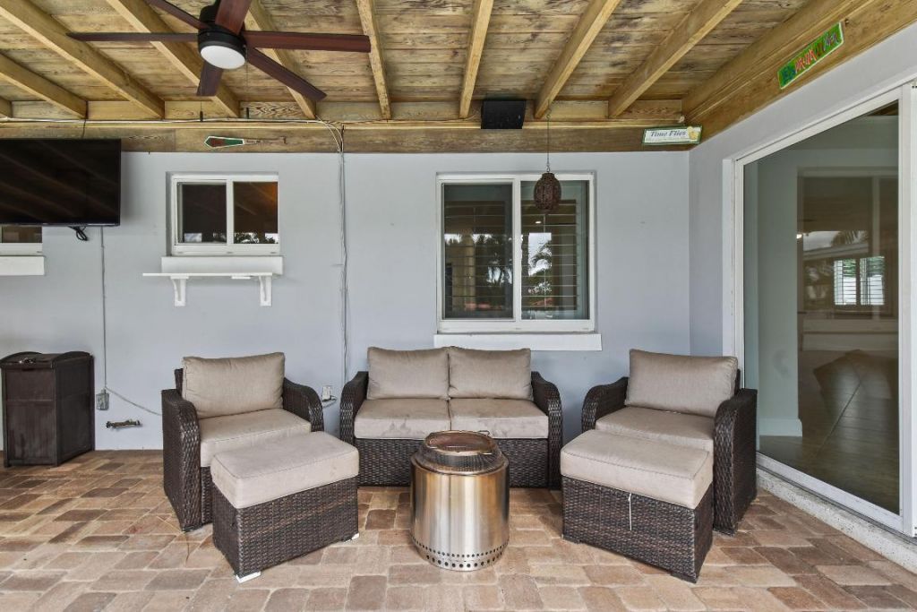 1404 Alpha Court S, Lake Clarke Shores, FL 33406 Photo