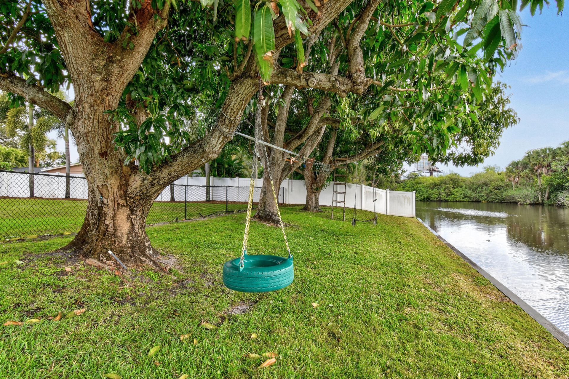 1404 Alpha Court S, Lake Clarke Shores, FL 33406 Photo