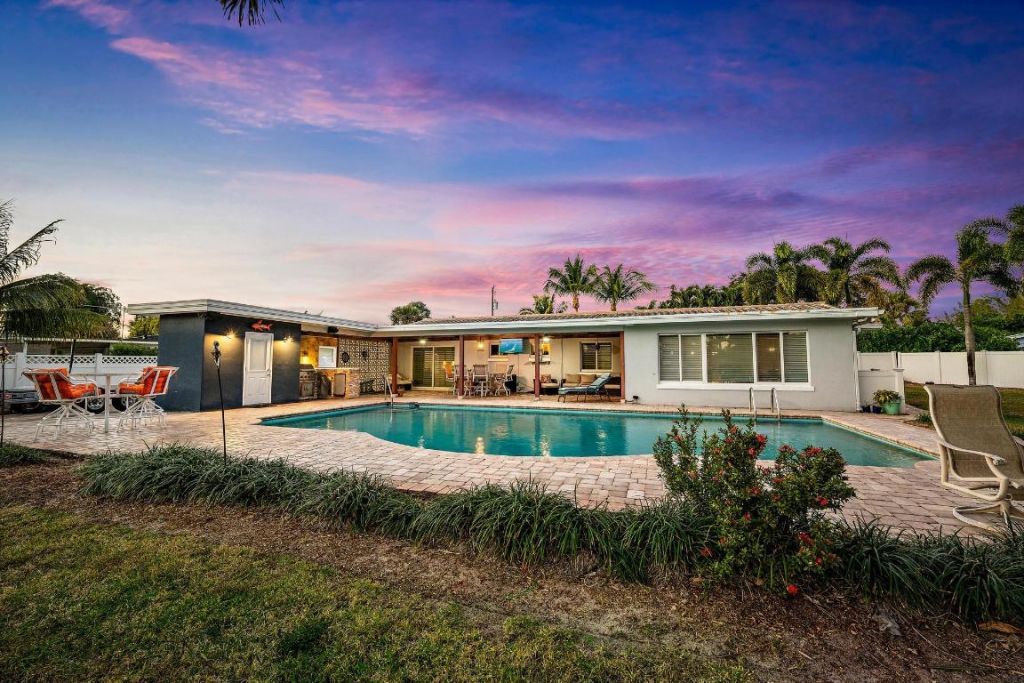 1404 Alpha Court S, Lake Clarke Shores, FL 33406 Photo