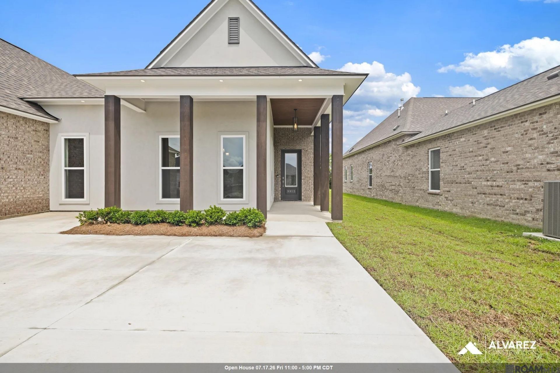 9915 Oak Colony Blvd, Baton Rouge, LA 70817 Main Photo
