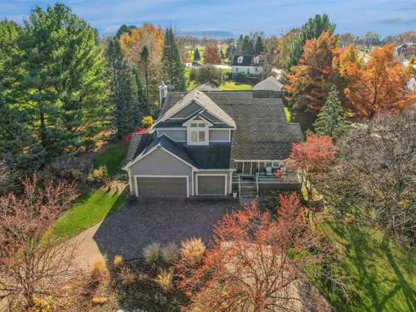 870 SE Walnut Ridge Drive, Waukee, IA 50263