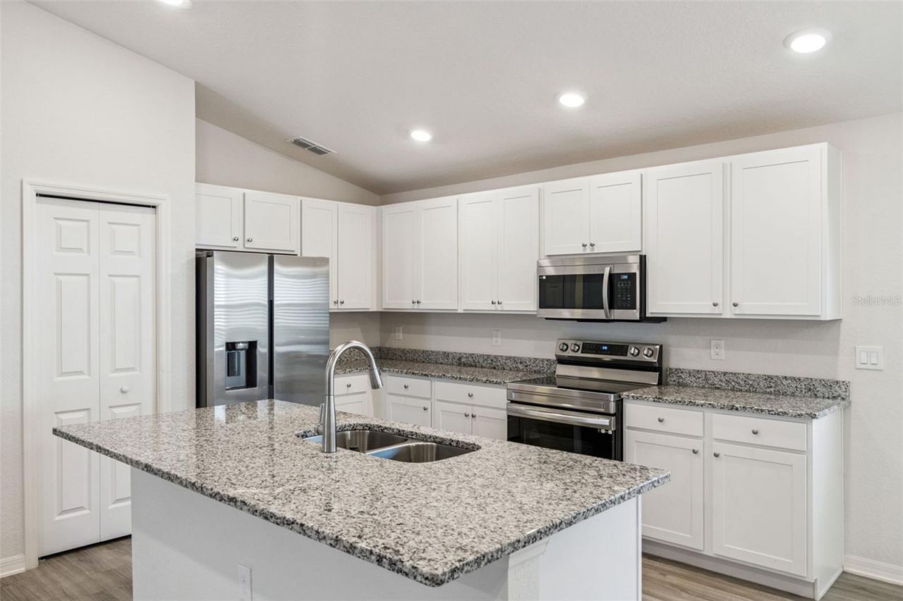 2607 Tulip Drive, Davenport, FL 33837 Photo