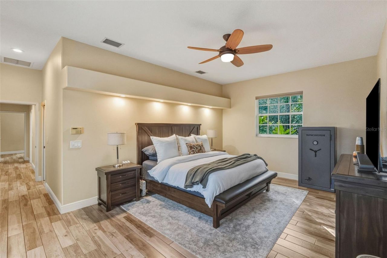 1362 E Lake Woodlands Parkway, Oldsmar, FL 34677 Photo