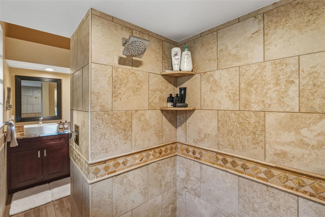 1362 E Lake Woodlands Parkway, Oldsmar, FL 34677 Photo