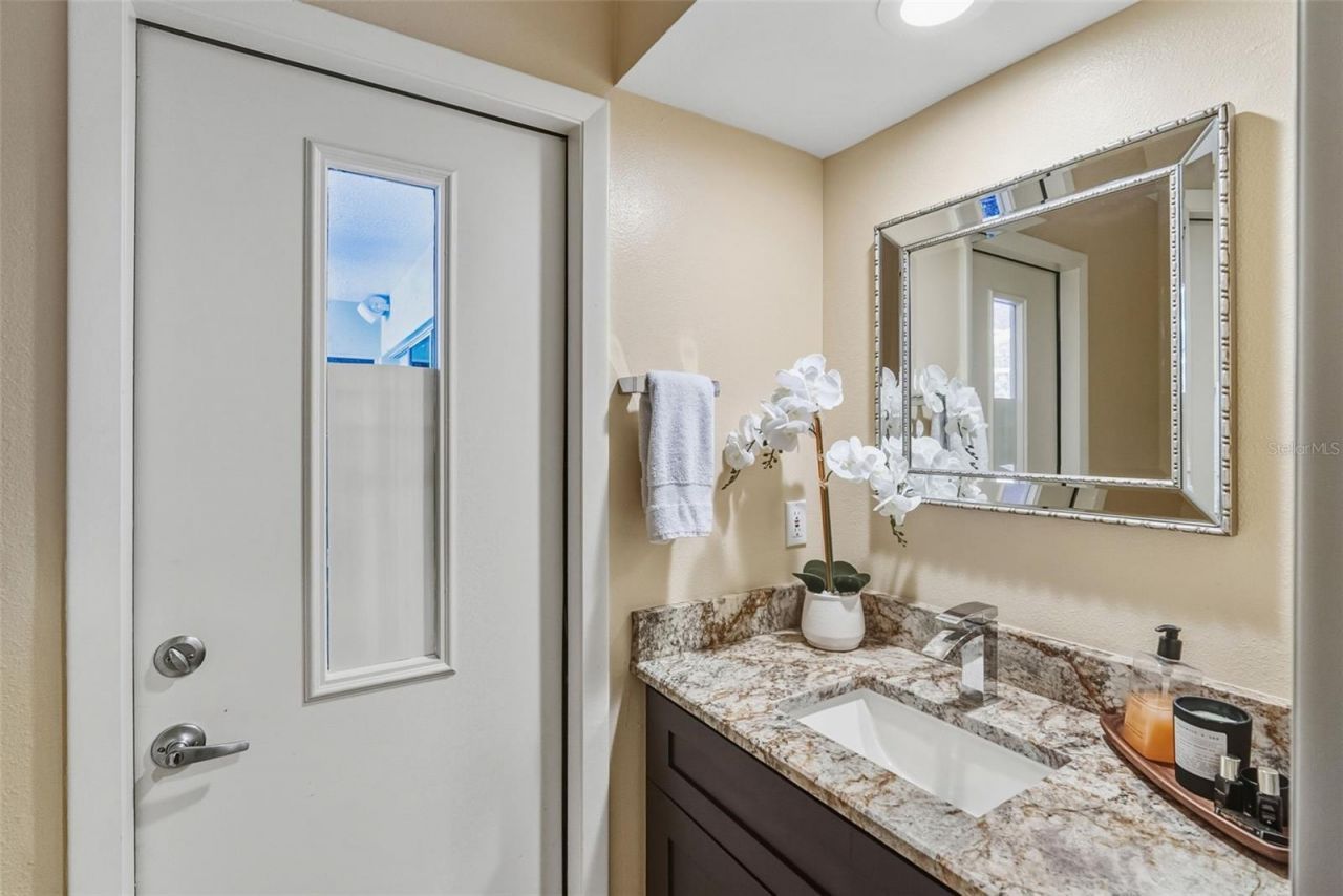 1362 E Lake Woodlands Parkway, Oldsmar, FL 34677 Photo