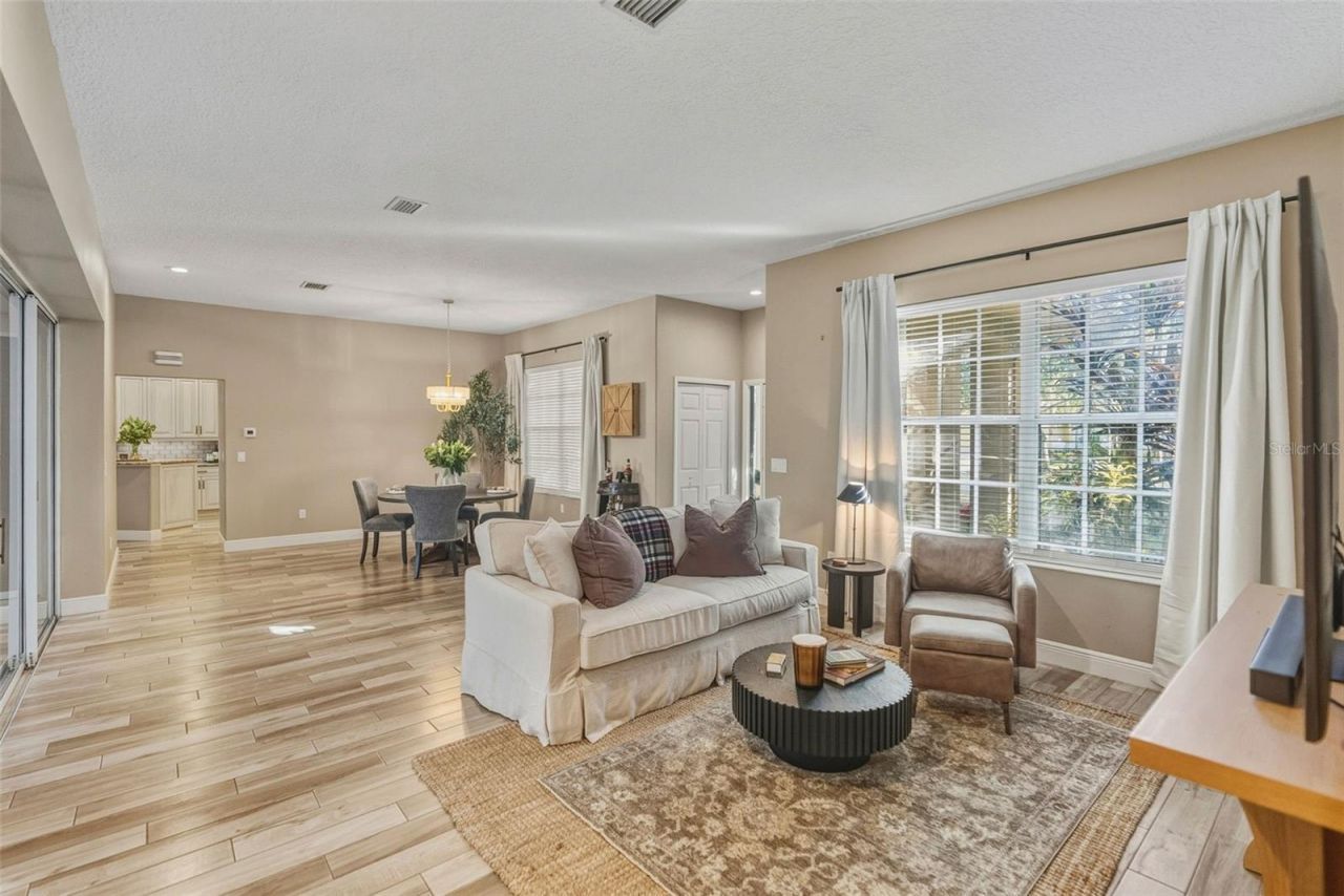 1362 E Lake Woodlands Parkway, Oldsmar, FL 34677 Photo