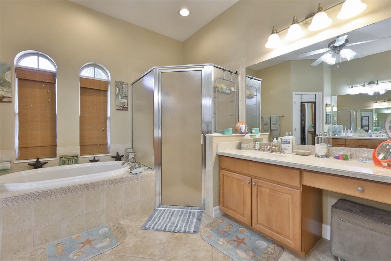 328 Noble Faire Drive, Sun City Center, FL 33573 Photo