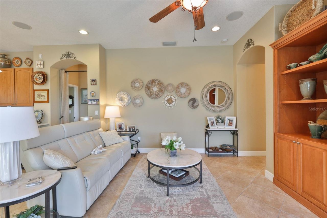 328 Noble Faire Drive, Sun City Center, FL 33573 Photo