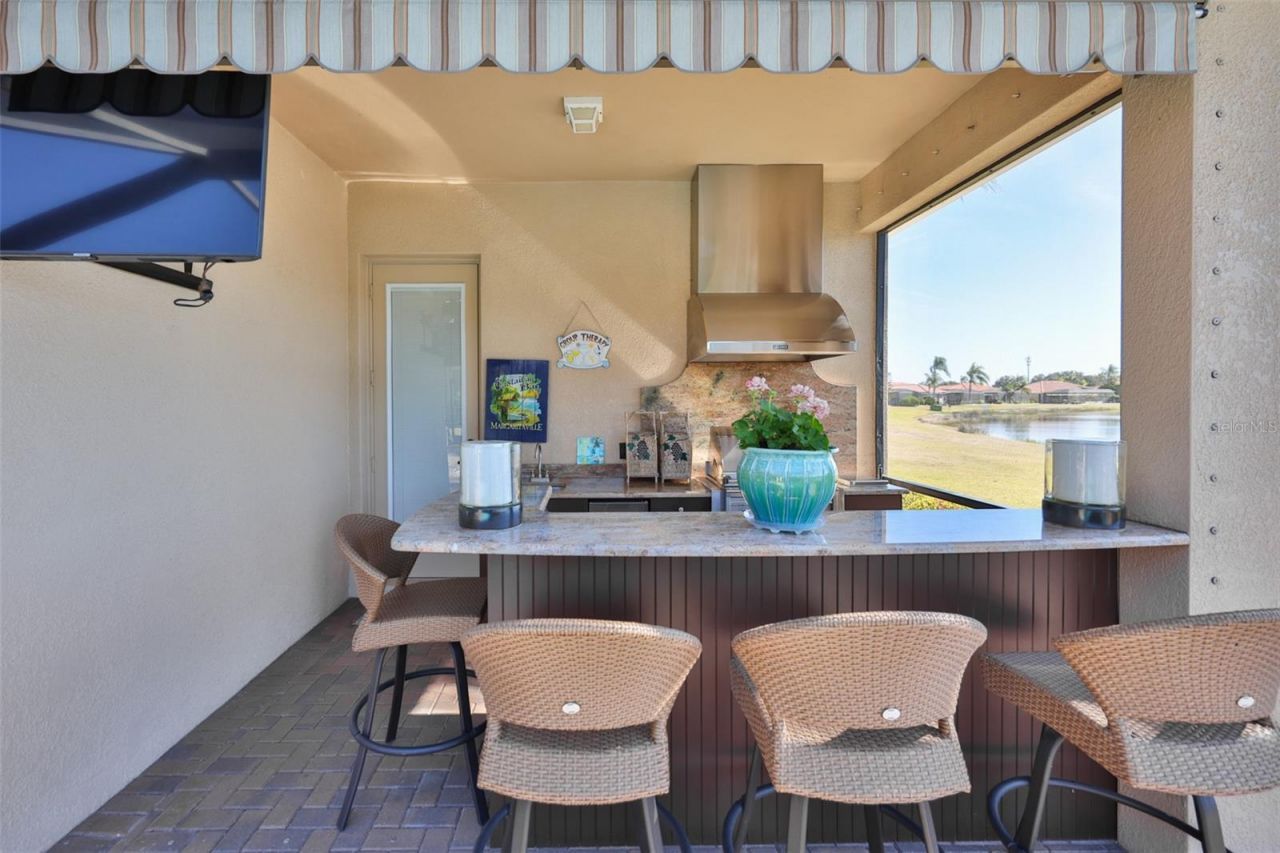 328 Noble Faire Drive, Sun City Center, FL 33573 Photo