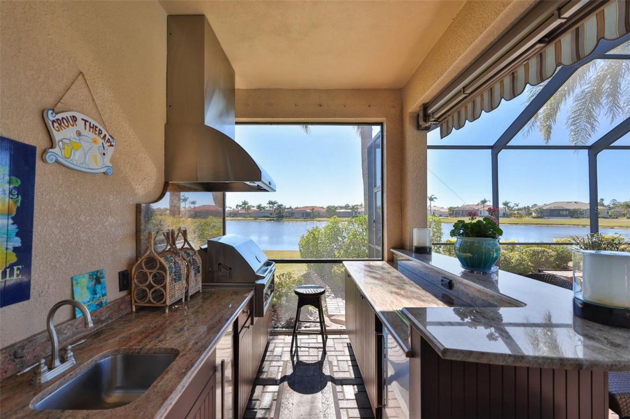 328 Noble Faire Drive, Sun City Center, FL 33573 Photo