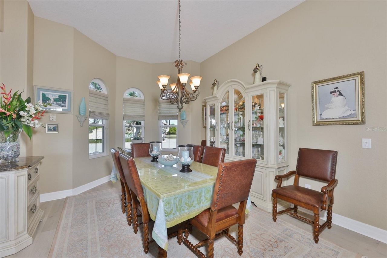 328 Noble Faire Drive, Sun City Center, FL 33573 Photo