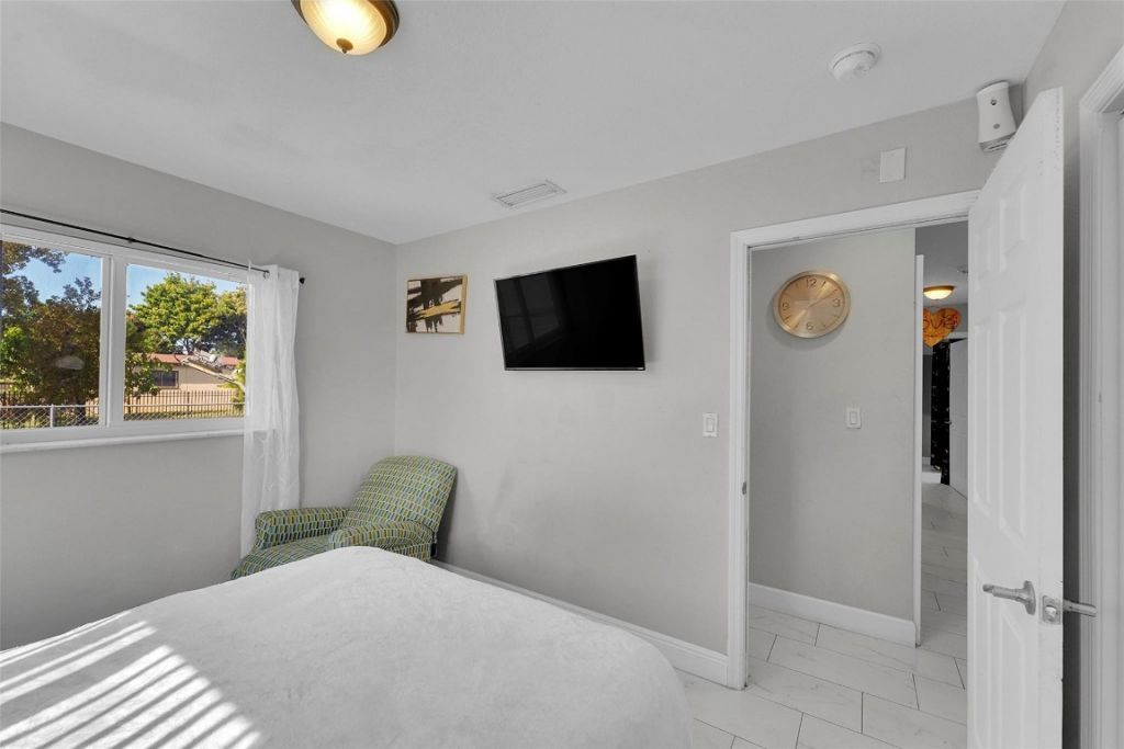 3497 NW 191st Street, Miami Gardens, FL 33056 Photo