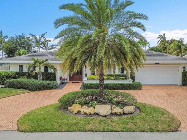 4221 NE 26th Ave, Lighthouse Point, FL 33064