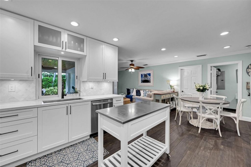 4221 NE 26th Avenue, Lighthouse Point, FL 33064 Photo