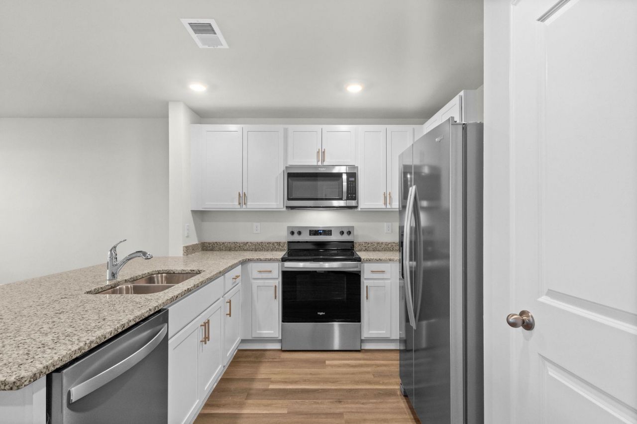 640 Golden Resin Rd Photo 10