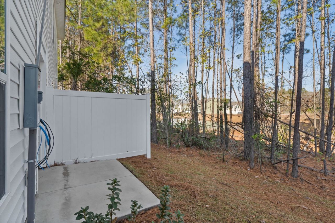 640 Golden Resin Rd Photo 16