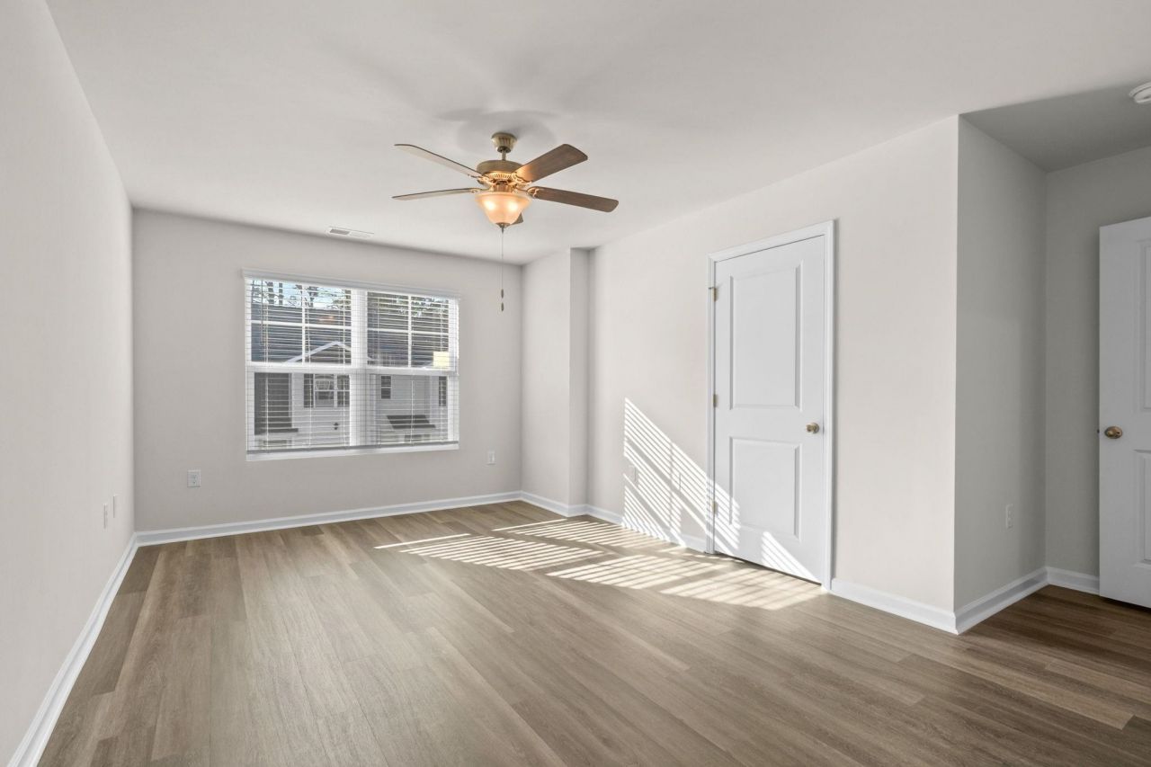 640 Golden Resin Rd Photo 19