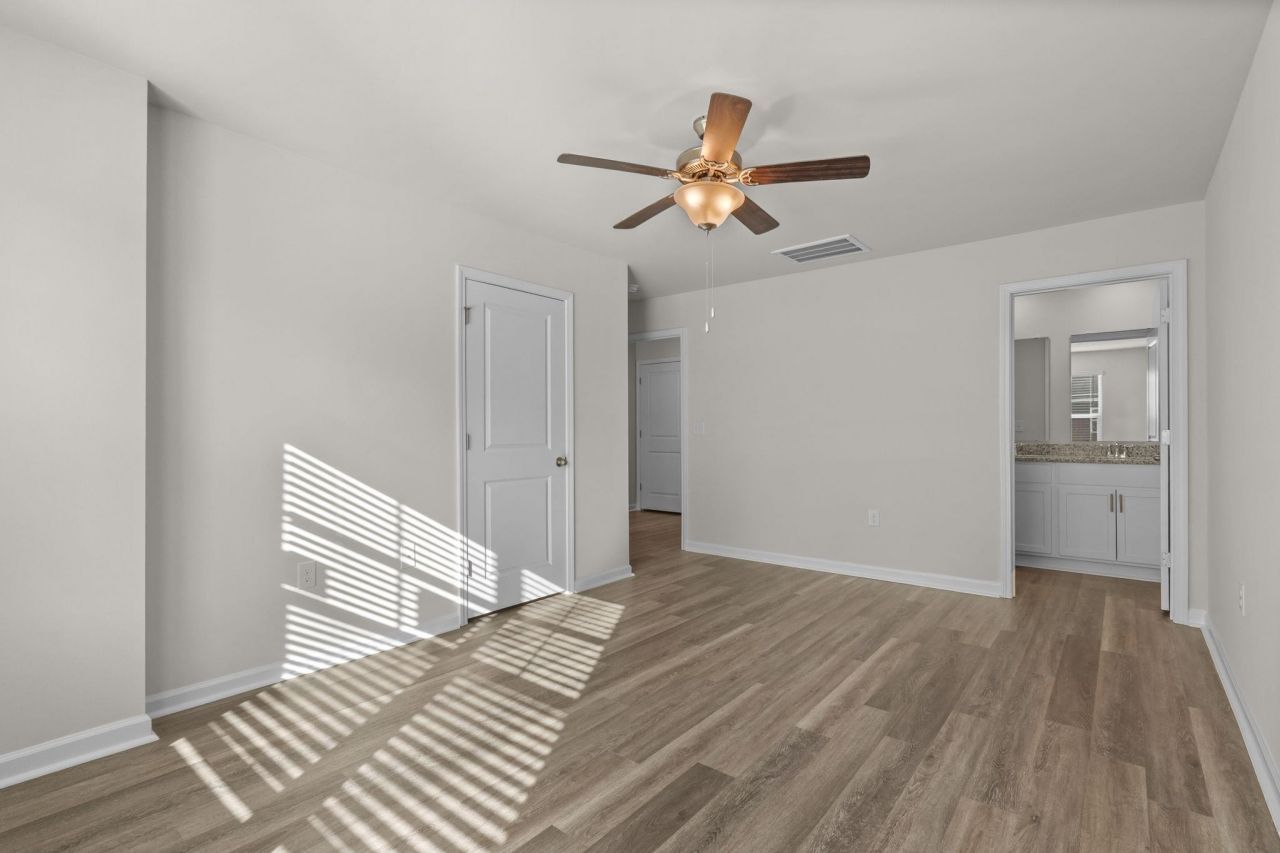 640 Golden Resin Rd Photo 20