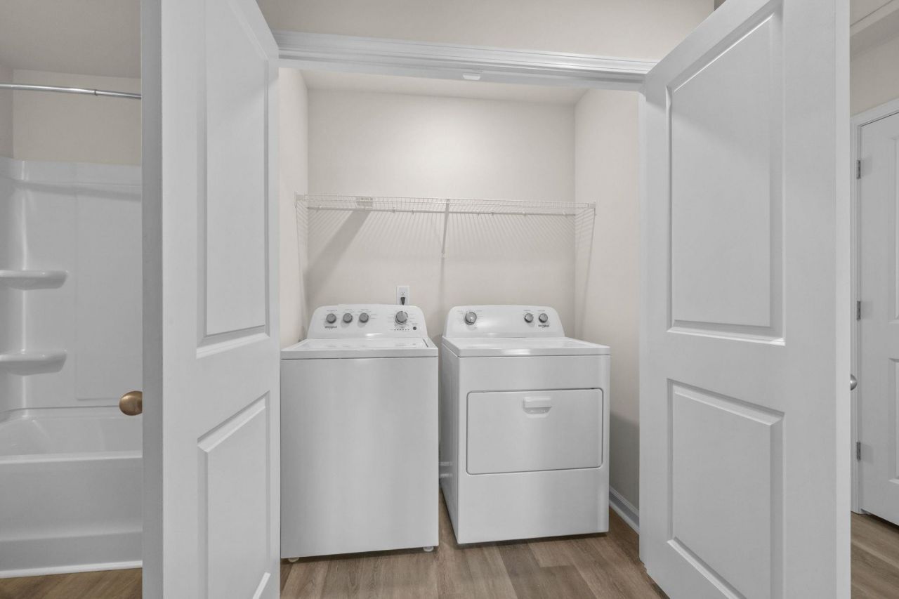 640 Golden Resin Rd Photo 29