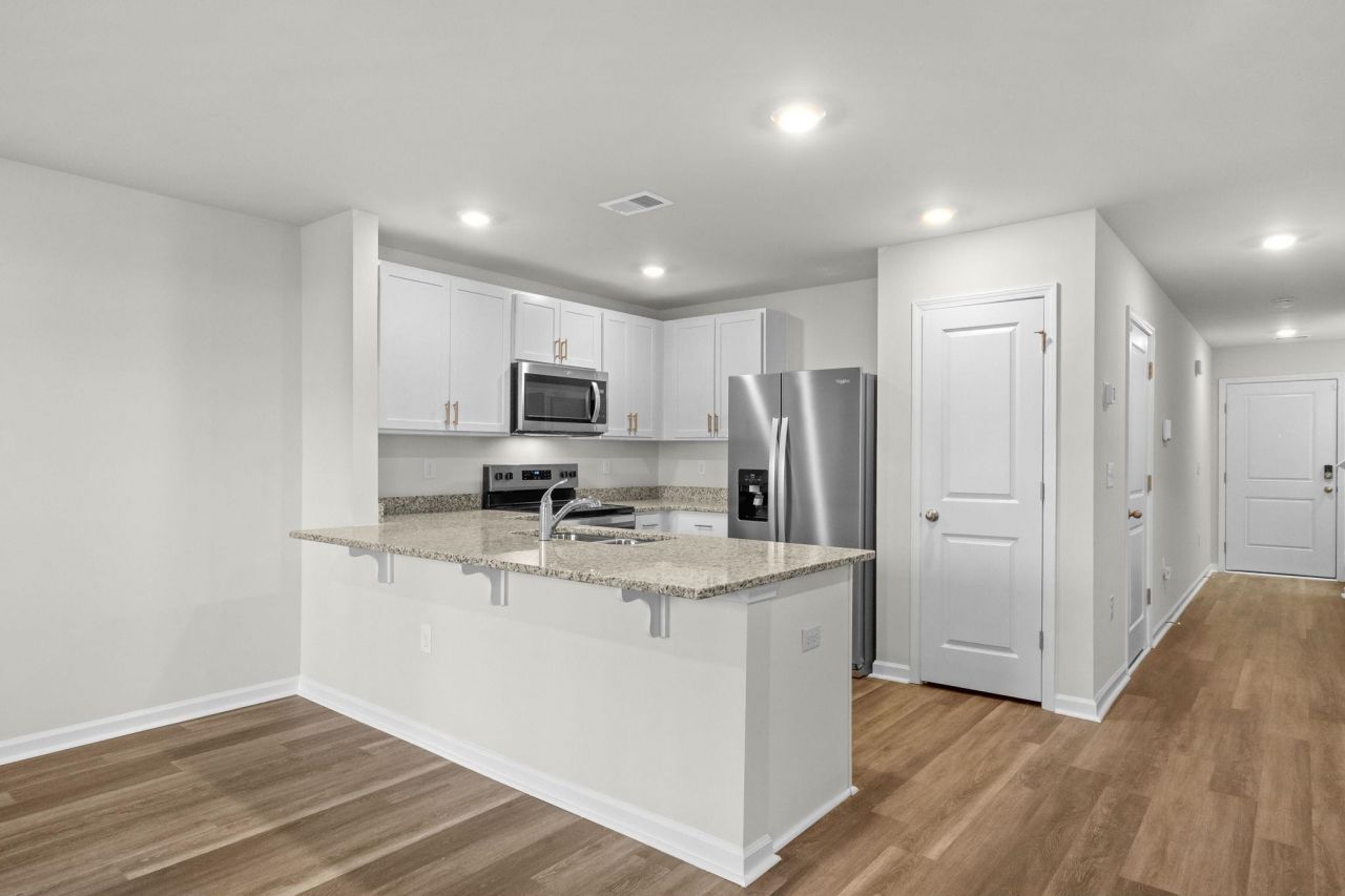 640 Golden Resin Rd Photo 8