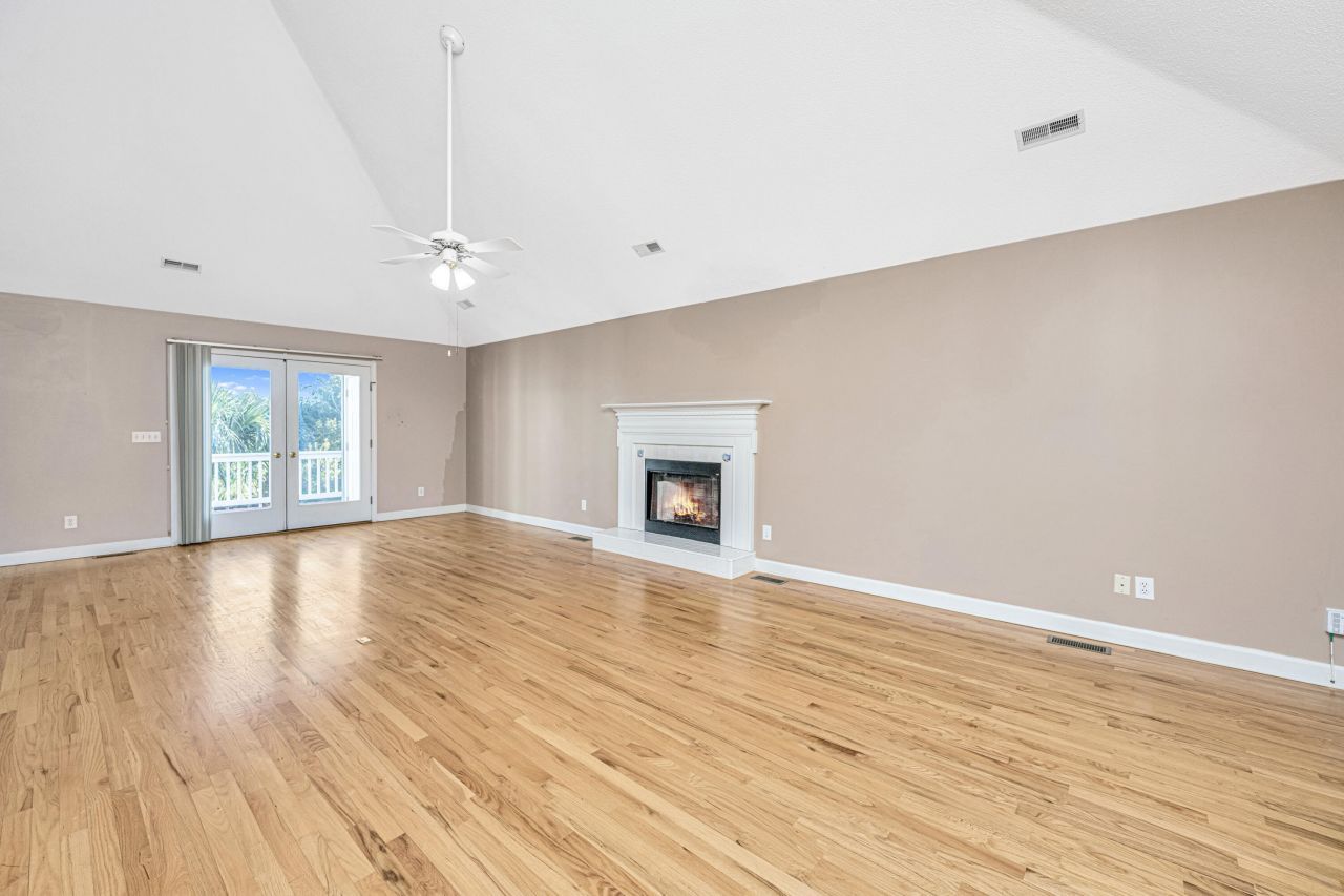 46 Battery Park Road Photo 12