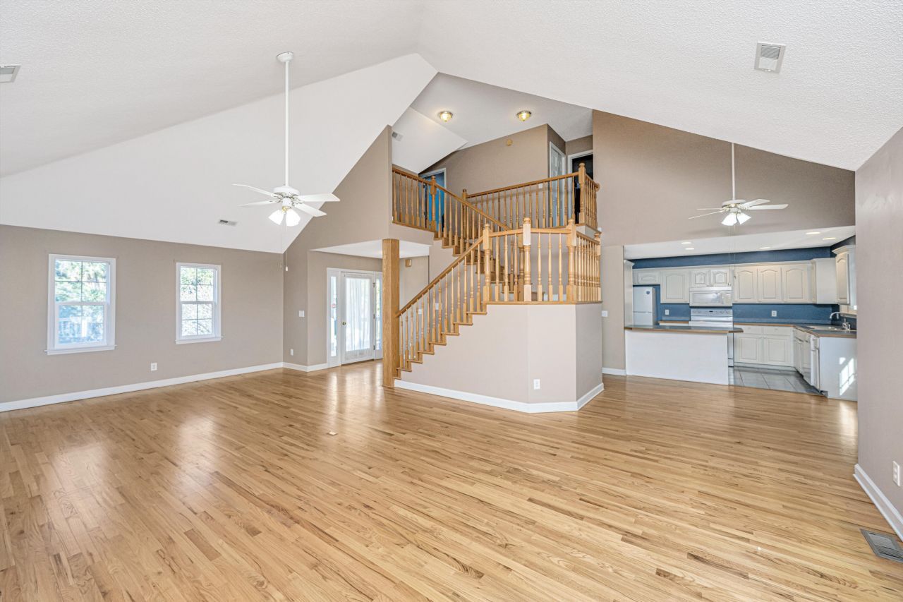 46 Battery Park Road Photo 16