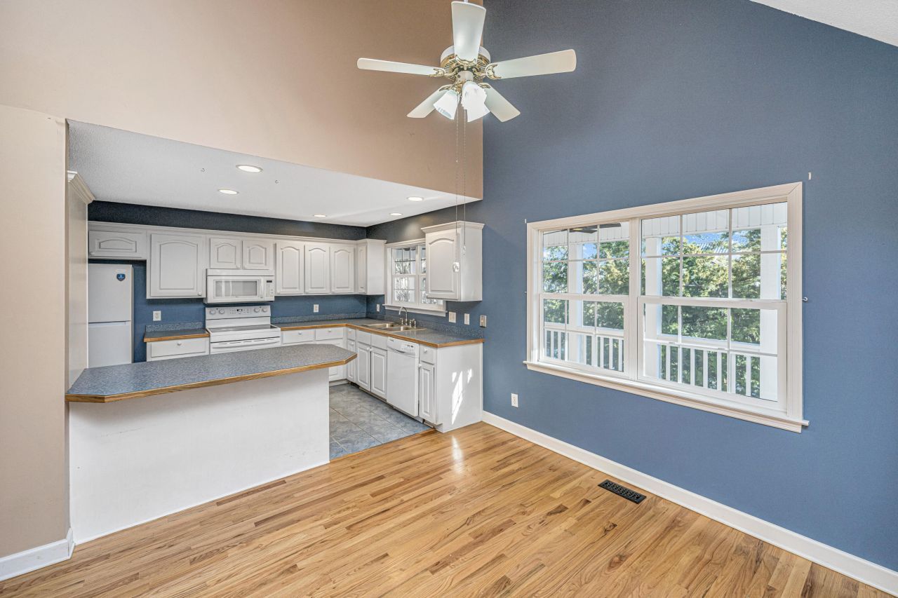 46 Battery Park Road Photo 17