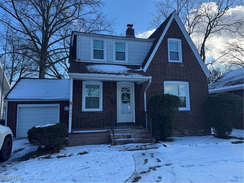 1087 Perkinswood Boulevard SE, Warren, OH 44484 Photo 1