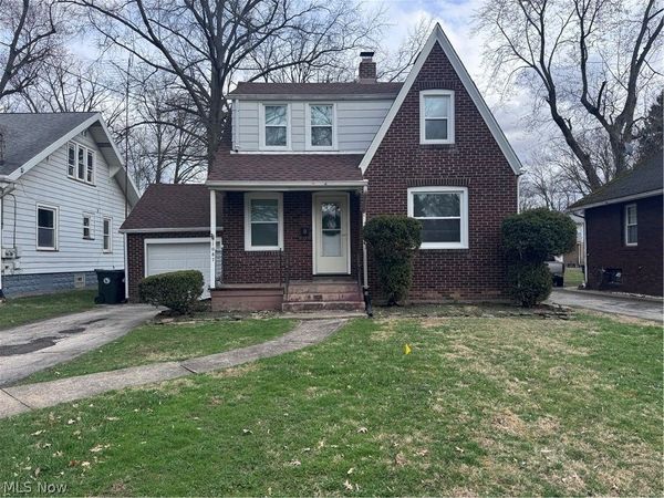 1087 Perkinswood Boulevard SE, Warren, OH 44484