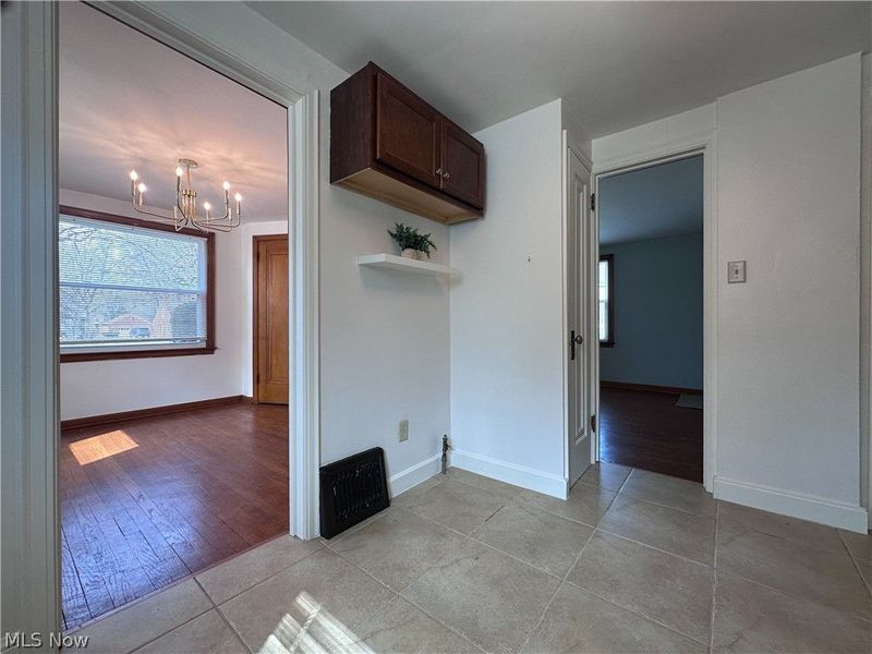 1087 Perkinswood Boulevard SE, Warren, OH 44484 Photo 13