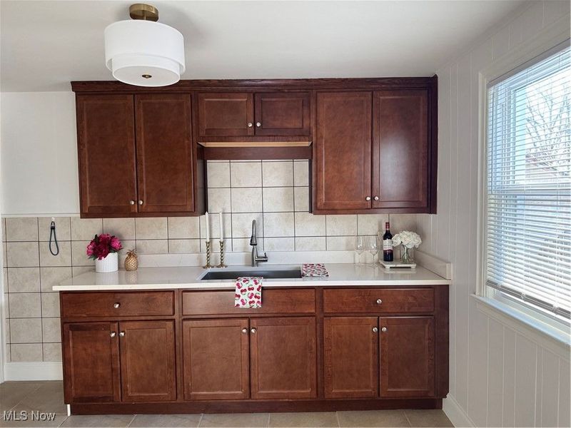 1087 Perkinswood Boulevard SE, Warren, OH 44484 Photo 2