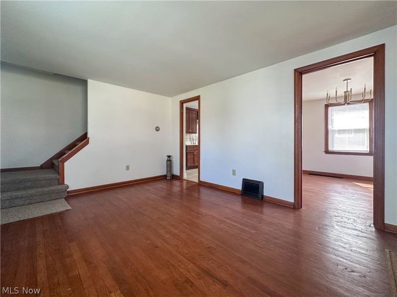 1087 Perkinswood Boulevard SE, Warren, OH 44484 Photo 2