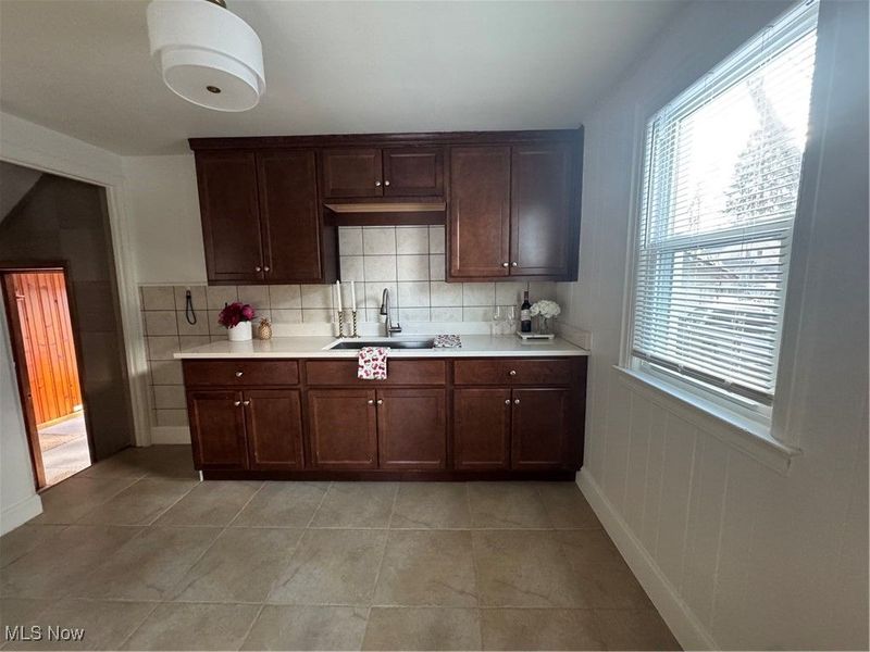 1087 Perkinswood Boulevard SE, Warren, OH 44484 Photo 3