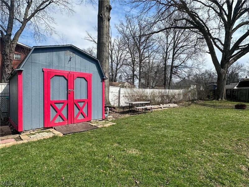 1087 Perkinswood Boulevard SE, Warren, OH 44484 Photo 37