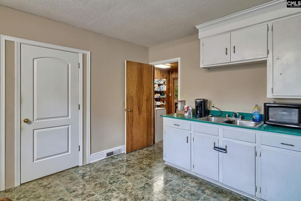 1414 South Lake Drive  Photo 18