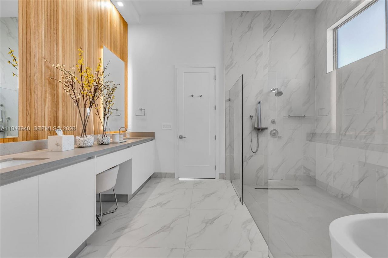 5765 SW 104th Ter, Cooper City, FL 33328 Photo