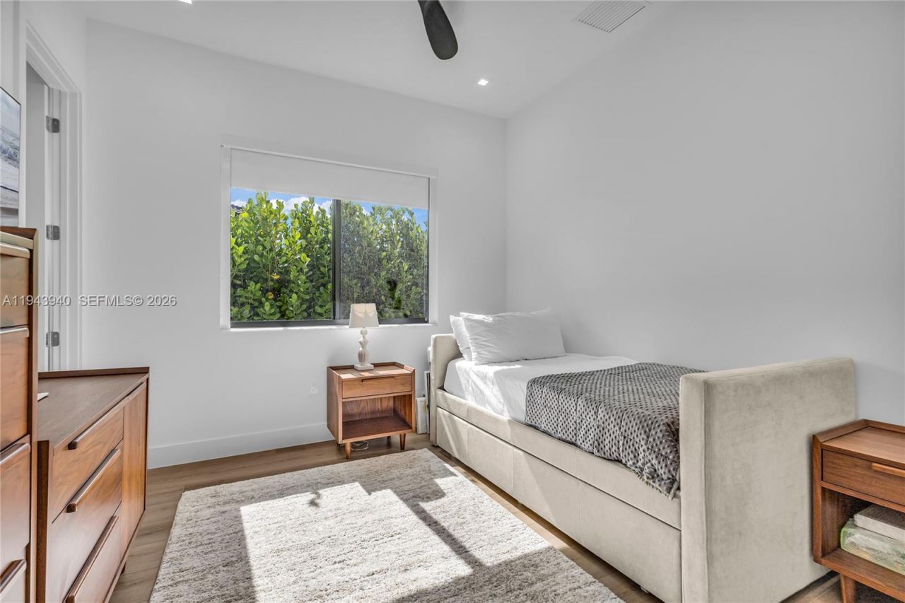 5765 SW 104th Ter, Cooper City, FL 33328 Photo