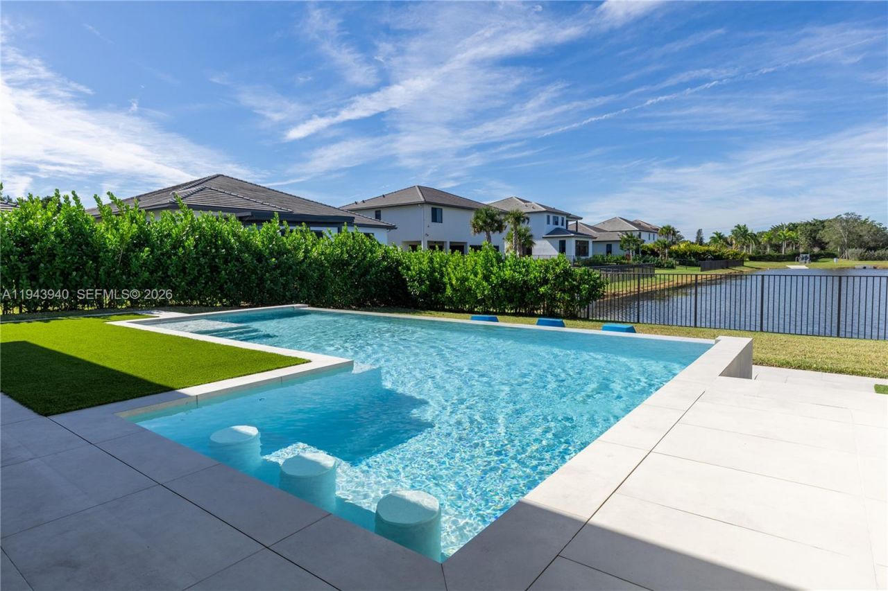 5765 SW 104th Ter, Cooper City, FL 33328 Photo