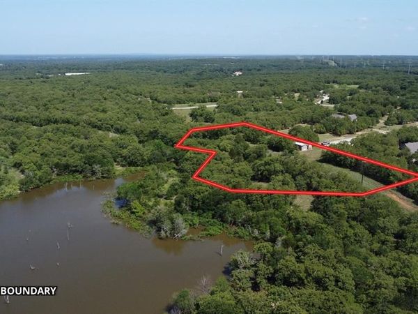 194 Lakeview Court, Sunset, TX 76270