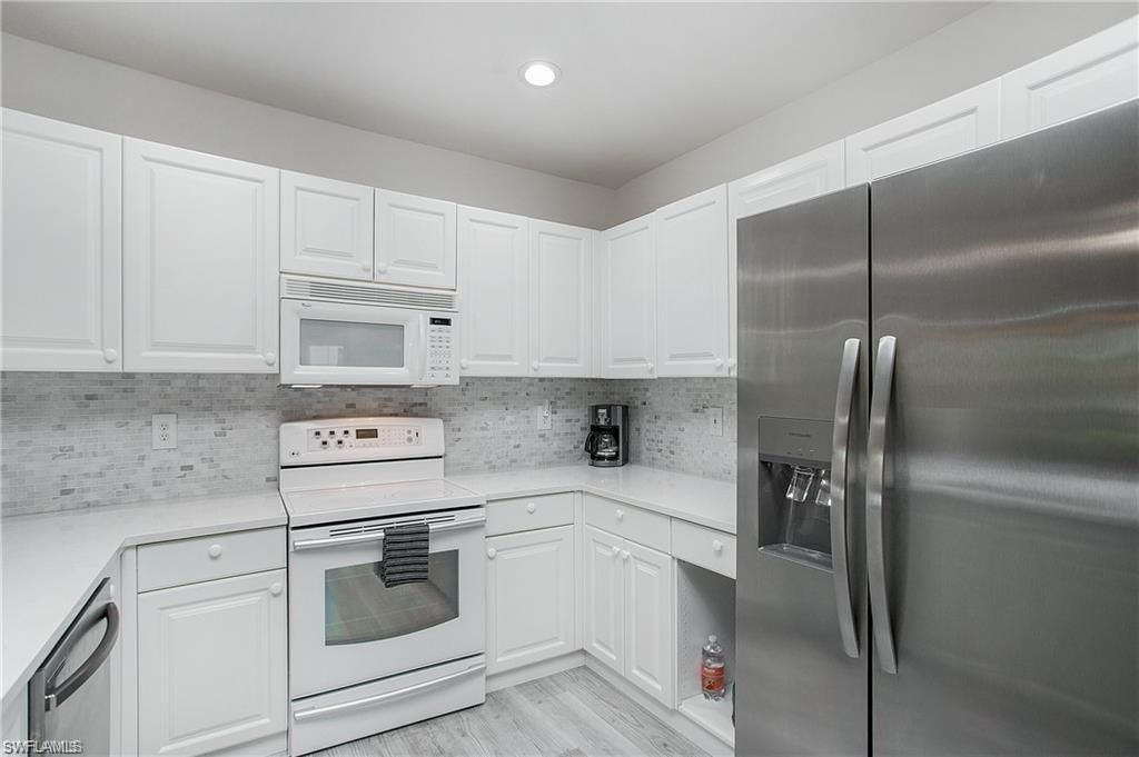 700 Diamond Cir, Unit 706, Naples, FL 34110 Photo