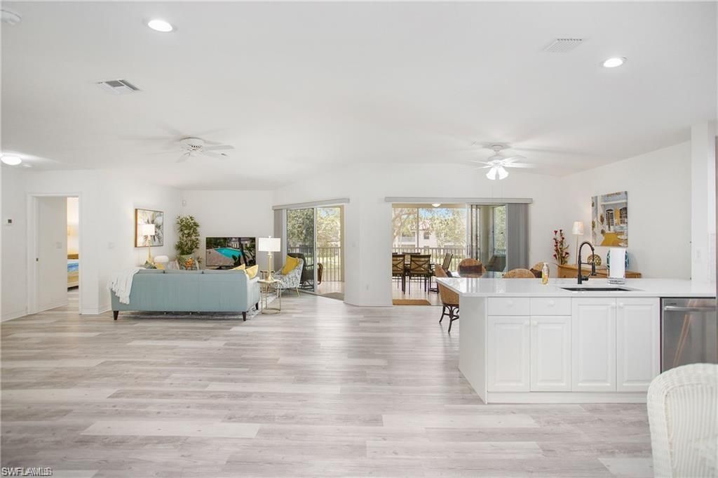 700 Diamond Cir, Unit 706, Naples, FL 34110 Photo